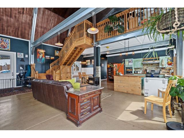1154 Redstone Dr, Bellvue, CO 80512