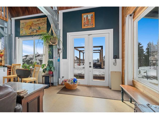 1154 Redstone Dr, Bellvue, CO 80512