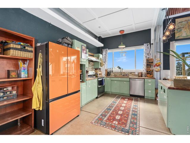 1154 Redstone Dr, Bellvue, CO 80512