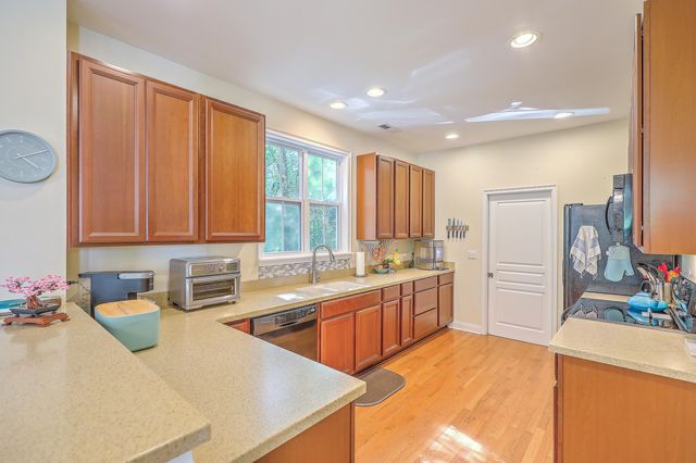 1866 Dogwood Road, Charleston, SC 29414