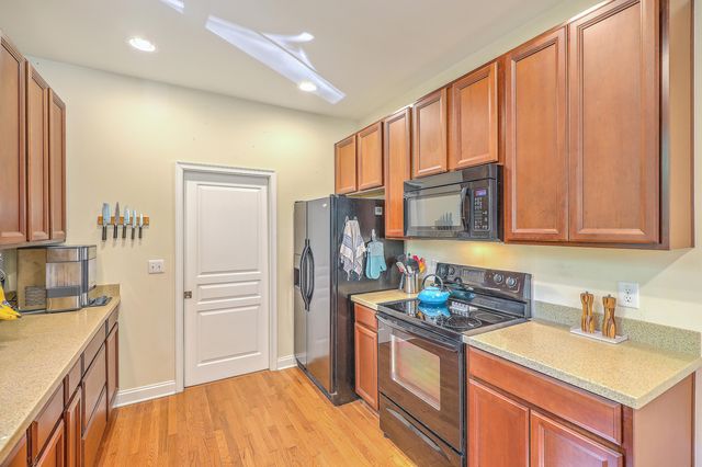 1866 Dogwood Road, Charleston, SC 29414