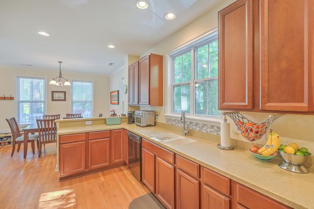 1866 Dogwood Road, Charleston, SC 29414