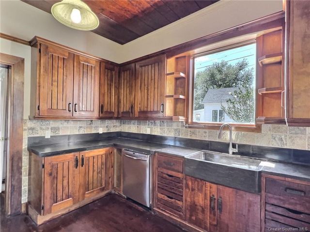 703 Drew Street, Lake Charles, LA 70601