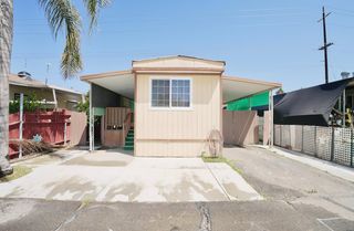 2317 S Chestnut Avenue SPC 8, Fresno, CA 93725