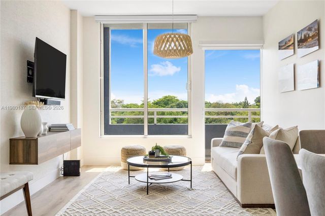 3250 Grand Ave 507, Miami, FL 33133