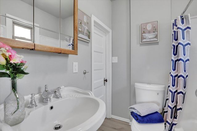 1111 E Gordon Ave, Spokane, WA 99207