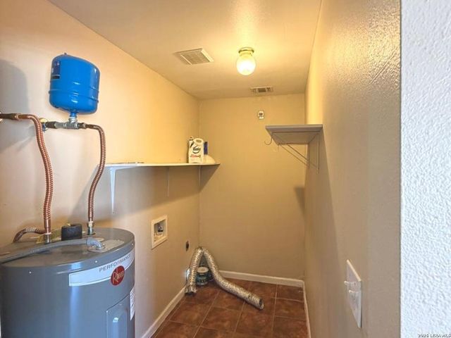 410 Alice Fay, San Antonio, TX 78237