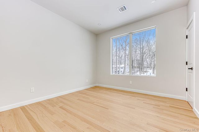 619 Union Road 202, Spring Valley, NY 10977