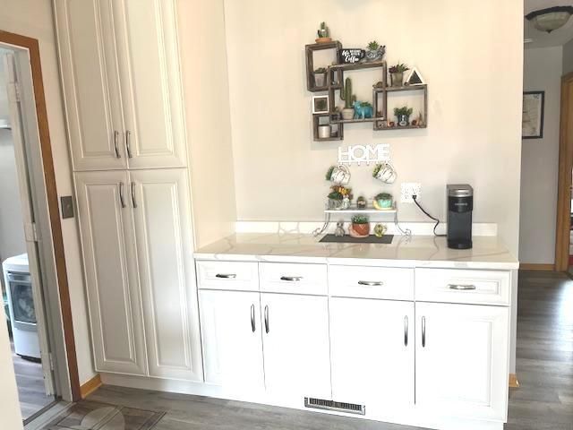 2409 Chestnut Lane, Morris, IL 60450