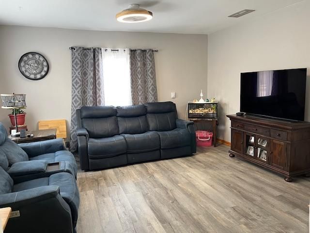 2409 Chestnut Lane, Morris, IL 60450