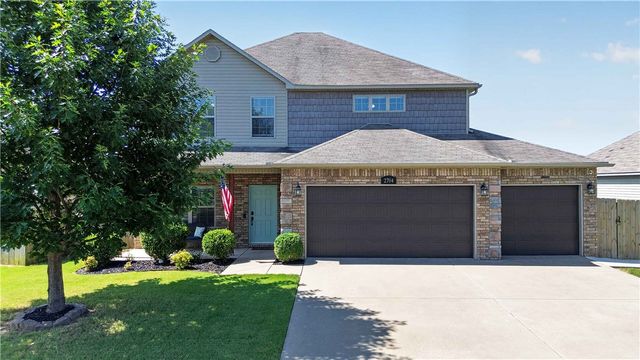 2704 Whispering Woods Court, Lowell, AR 72745