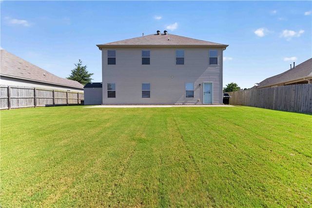 2704 Whispering Woods Court, Lowell, AR 72745