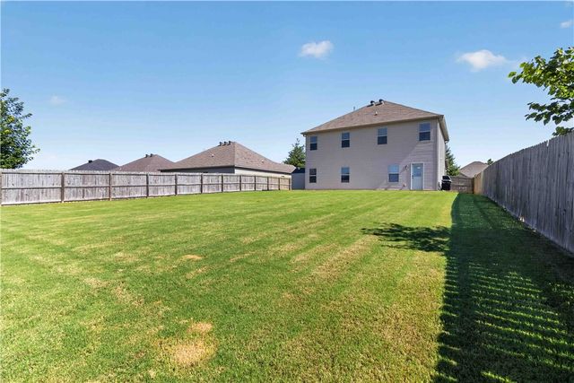2704 Whispering Woods Court, Lowell, AR 72745