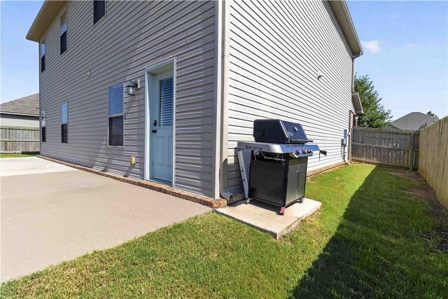 2704 Whispering Woods Court, Lowell, AR 72745