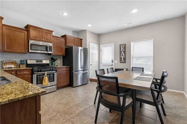 2704 Whispering Woods Court, Lowell, AR 72745