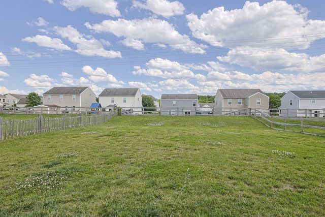 915 Darlington Creek Drive, Alexandria, KY 41001