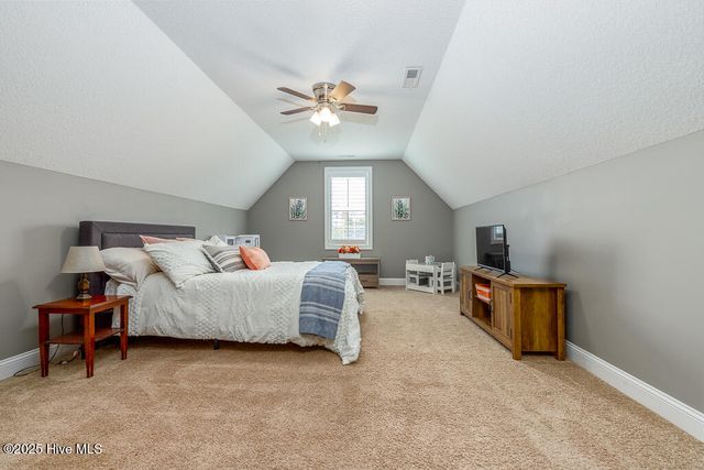 1001 Bluefin Way, New Bern, NC 28562