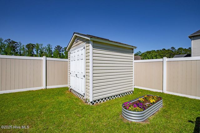 1001 Bluefin Way, New Bern, NC 28562