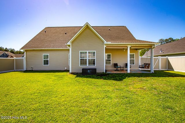 1001 Bluefin Way, New Bern, NC 28562
