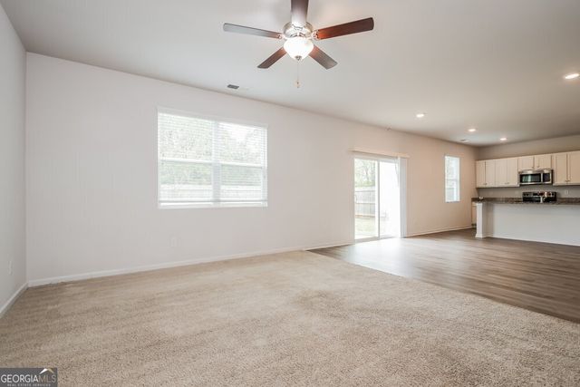 371 Hamilton Pointe Drive, Mcdonough, GA 30253