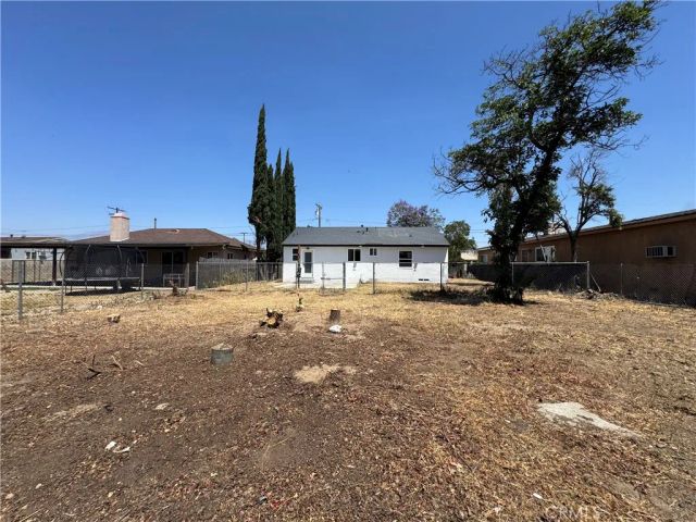 16229 Hunter St, Fontana, CA 92335