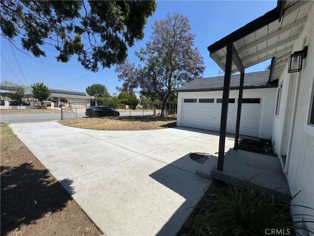 16229 Hunter St, Fontana, CA 92335