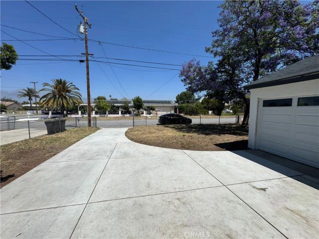 16229 Hunter St, Fontana, CA 92335