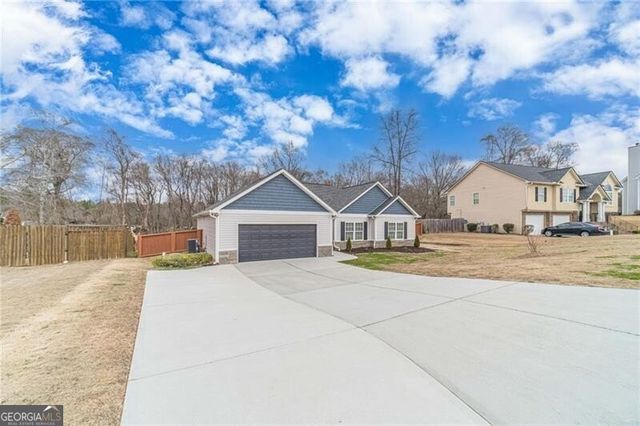 1587 Pointe South Circle, Bethlehem, GA 30620