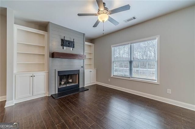 1587 Pointe South Circle, Bethlehem, GA 30620