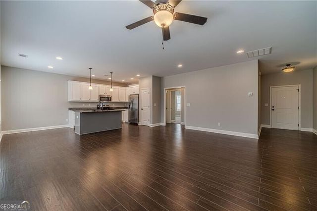 1587 Pointe South Circle, Bethlehem, GA 30620