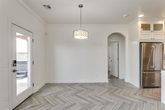 9204 Arman Drive, Yukon, OK 73099