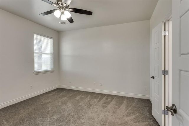 9204 Arman Drive, Yukon, OK 73099