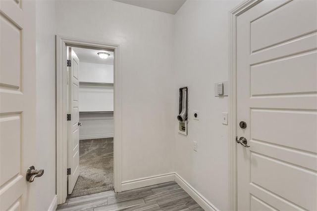 9204 Arman Drive, Yukon, OK 73099