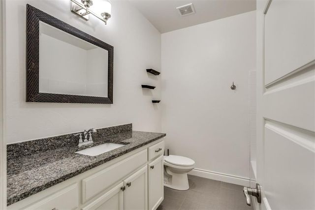 9204 Arman Drive, Yukon, OK 73099