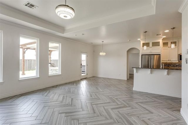 9204 Arman Drive, Yukon, OK 73099