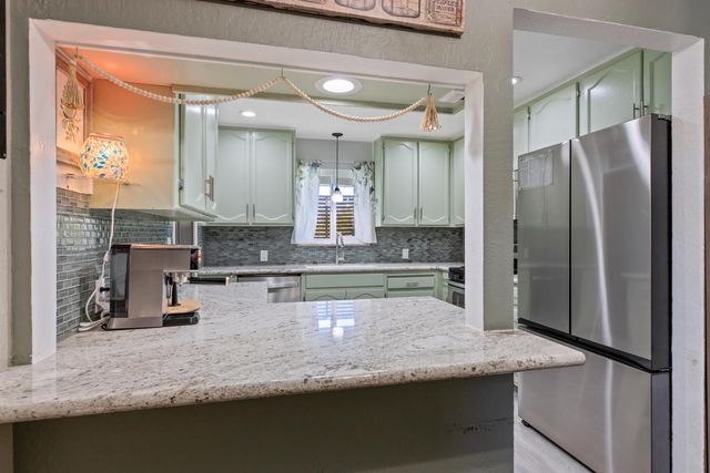 1217 Karen Way, Modesto, CA 95350