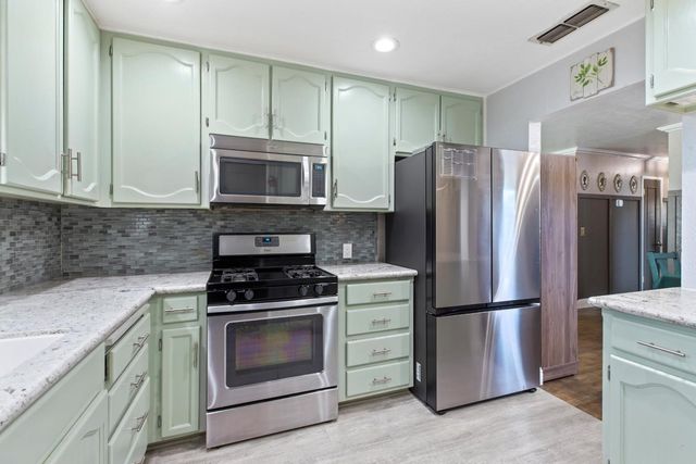 1217 Karen Way, Modesto, CA 95350