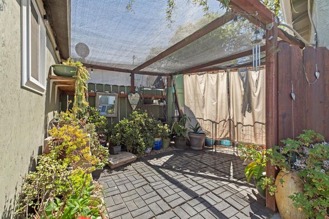 1217 Karen Way, Modesto, CA 95350