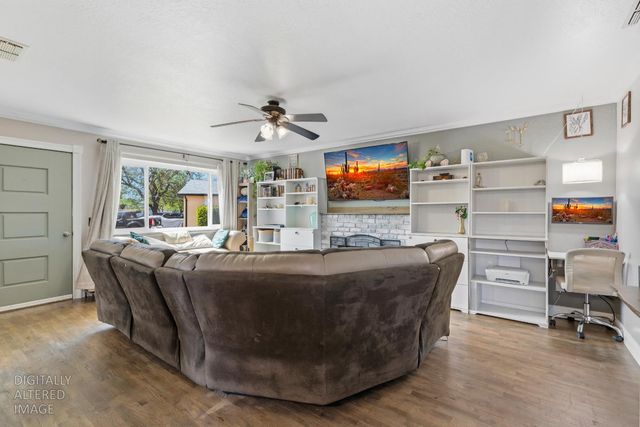 1217 Karen Way, Modesto, CA 95350