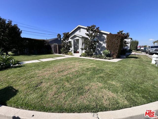 1947 Fullerton Avenue Front, Costa Mesa, CA 92627