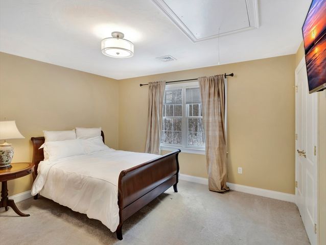 7 Tanglewood Drive, Easton, MA 02356