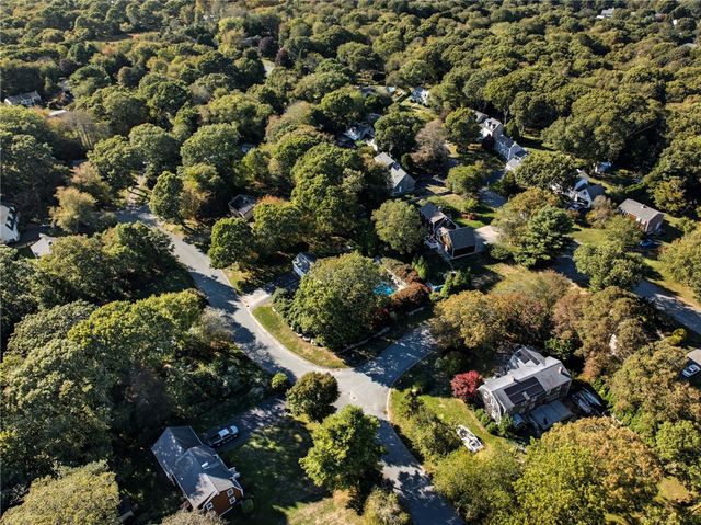 39 Secluded Drive, South Kingstown, RI 02879