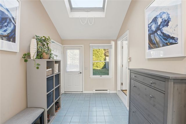 39 Secluded Drive, South Kingstown, RI 02879