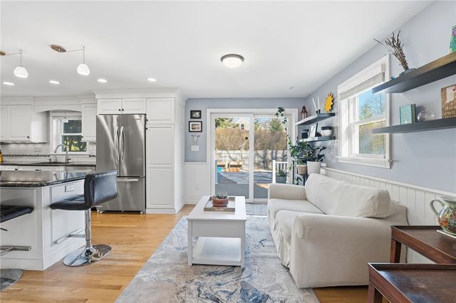 39 Secluded Drive, South Kingstown, RI 02879