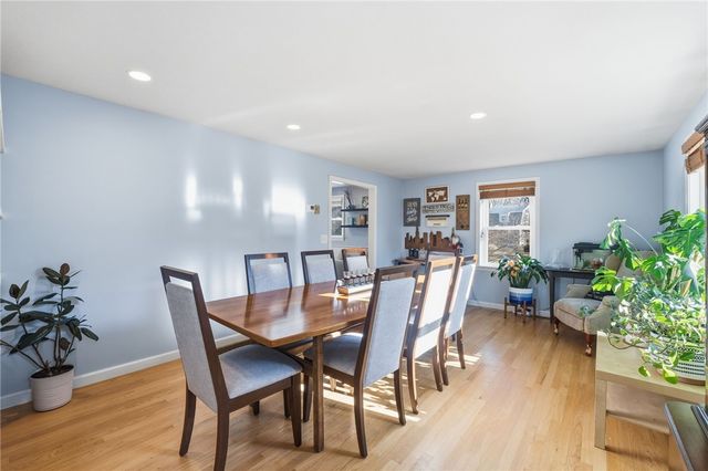 39 Secluded Drive, South Kingstown, RI 02879