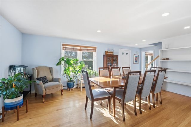 39 Secluded Drive, South Kingstown, RI 02879