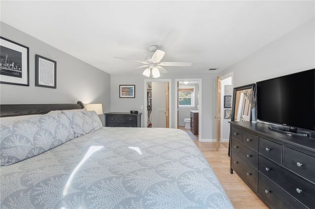 39 Secluded Drive, South Kingstown, RI 02879