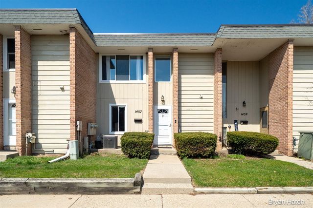1457 N Saxony Drive 14, Grand Rapids, MI 49508