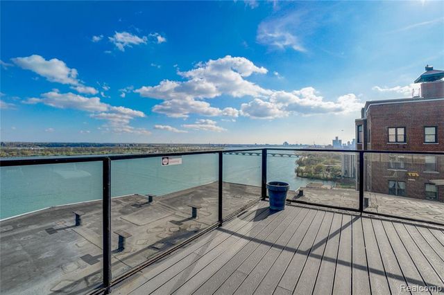 8200 E Jefferson Avenue 411, Detroit, MI 48214