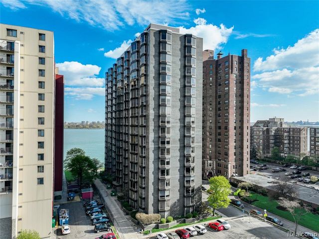 8200 E Jefferson Avenue 411, Detroit, MI 48214